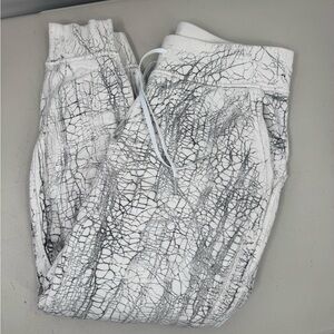 Lululemon Warm Down Jogger 7/8 Length Womens 10 White Black Thread Dye Scuba